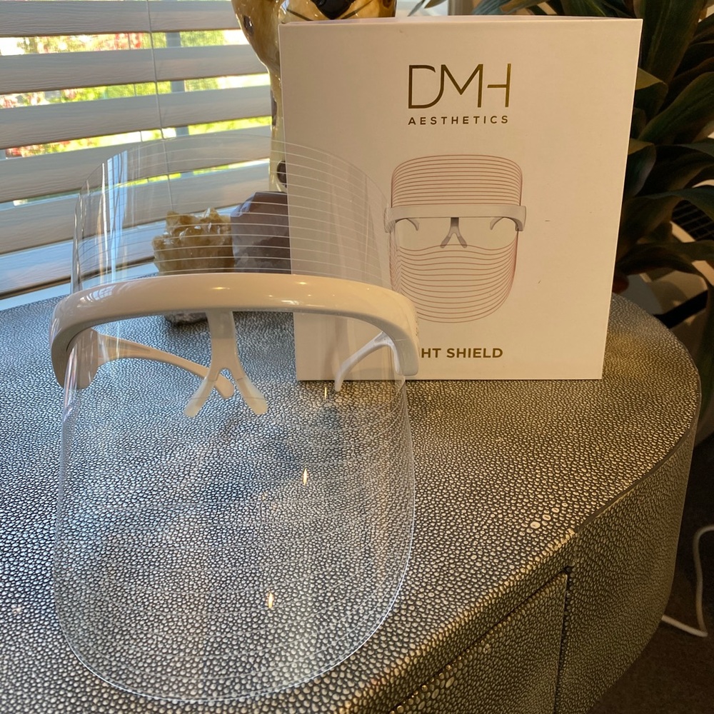 DMH Aesthetics Light Shield Poosh Approved
